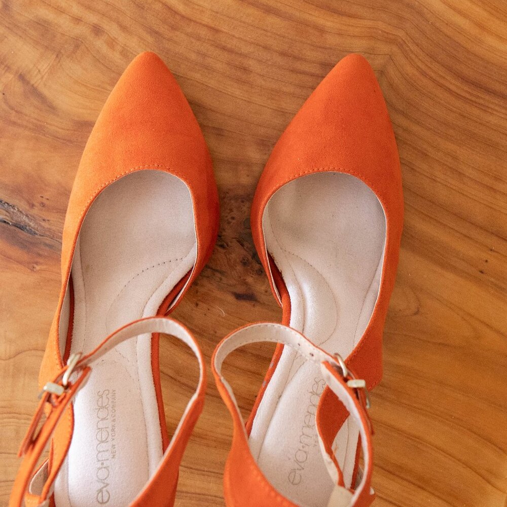 Eva Mendes Orange Suede Ankle Strap Heels | Size 9M Pointed Toe Stilettos - Picture 3 of 6
